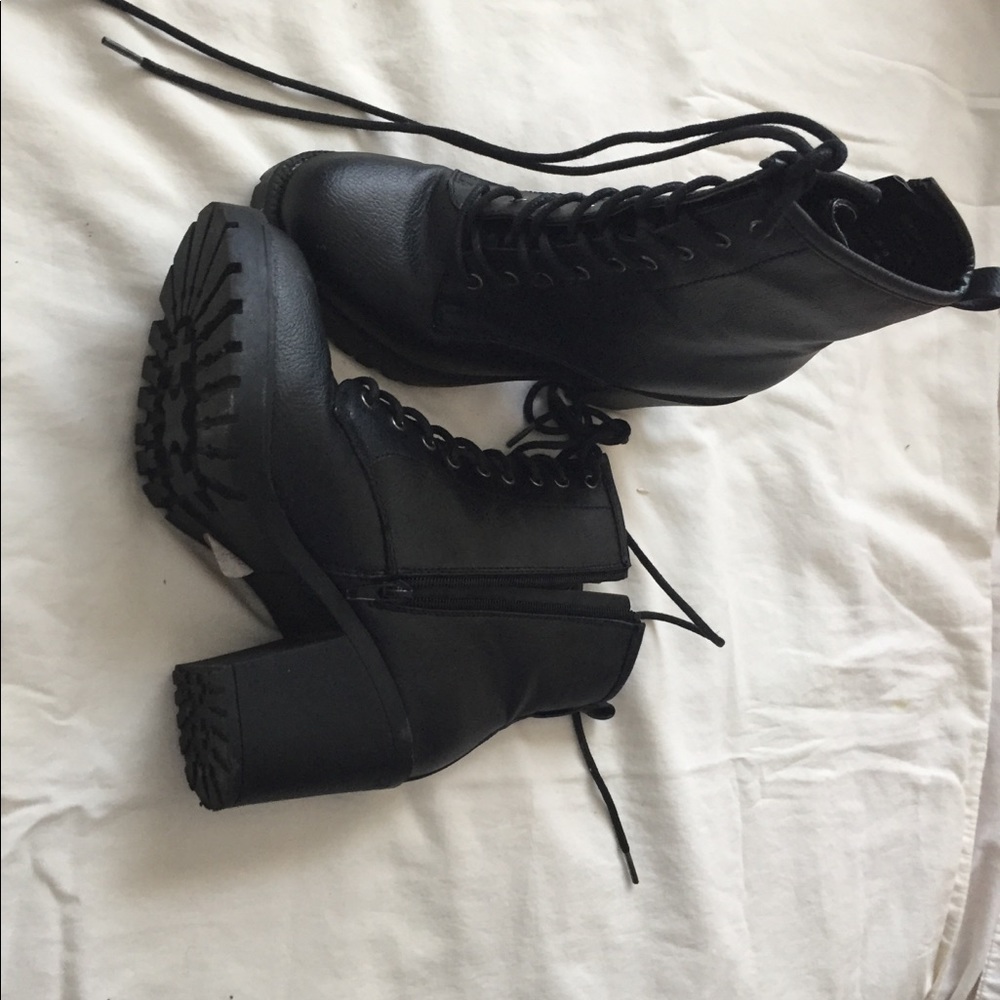 Black platform combat boots - Picture 8 of 8